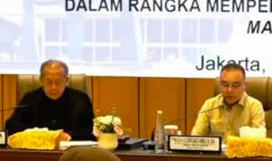 Doc. Wakil Ketua DPR RI Sufmi Dasco Ahmad menyampaikan keterangan kepada awak media terkait rencana keterlibatan pemerintah melalui badan investasi nasional dalam kepemilikan saham perusahaan aplikator ojek online, di Kompleks Parlemen, Senayan, Jakarta.