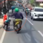 Doc. Tangkapan layar video amatir milik warga yang secara tidak sengaja merekam detik-detik aksi penjambretan terhadap seorang bocah pengguna sepeda listrik di kawasan Jalan Pahlawan, Rempoa, Tangerang Selatan. Video tersebut kini menjadi bahan penelusuran aparat kepolisian untuk mengidentifikasi pelaku.