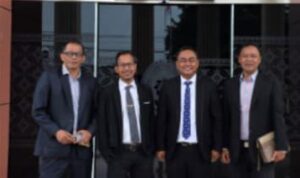Doc. Kuasa hukum Sekretaris Daerah Kota Cilegon saat berada di Pengadilan Tata Usaha Negara untuk mengikuti proses persidangan terkait sengketa jabatan Sekda Cilegon.