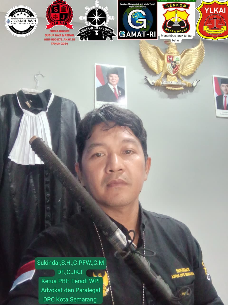 Doc. Sukindar dari Pusat Bantuan Hukum FERADI WPI Advokat dan Paralegal DPC Kota Semarang saat memberikan penjelasan terkait hak-hak masyarakat dalam proses pemeriksaan kepolisian, termasuk pentingnya pendampingan hukum, hak untuk membaca Berita Acara Pemeriksaan (BAP), serta pemahaman terhadap ketentuan KUHAP terbaru guna mencegah kesalahan prosedur hukum.