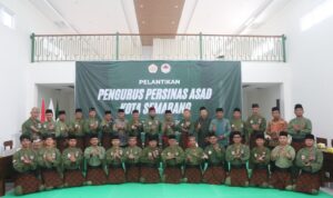 Doc. Keterangan Foto: Ketua Pengkot PERSINAS ASAD Kota Semarang Ariffian Kurniawan bersama jajaran pengurus, Dewan Pembina, dan para Ketua Pengurus Kecamatan se-Kota Semarang usai prosesi pengukuhan kepengurusan masa bhakti 2026–2031 di Aula PKBM Shirothol Mustaqim, Kota Semarang, Kamis (14/5/2026).