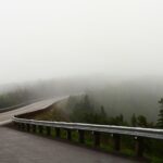 Doc. Kondisi salah satu ruas jalan di kawasan Singosari, Kabupaten Malang, yang diselimuti fenomena udara kabur atau mist/haze pada Sabtu pagi. Fenomena tersebut menyebabkan jarak pandang pengendara berkurang sehingga masyarakat diimbau meningkatkan kewaspadaan saat berkendara.