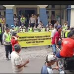 Doc. Ratusan warga Dusun Karangtalun, Desa Mlilir, Kecamatan Bandungan, Kabupaten Semarang, menyampaikan aspirasi di Balai Desa Mlilir dengan pengawalan aparat kepolisian guna menjaga keamanan dan ketertiban selama aksi berlangsung, Selasa (19/5/2026).