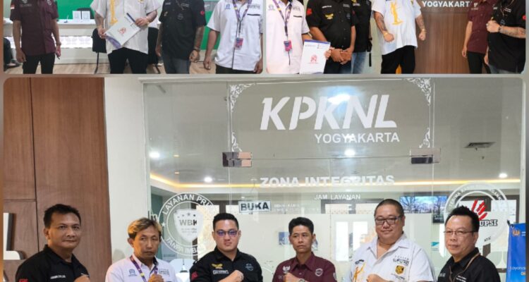 Doc. Tim PBH FERADI WPI bersama Subur Jaya Lawfirm berfoto bersama di Kantor KPKNL Yogyakarta usai melaksanakan agenda pendampingan perkara lelang dan koordinasi penanganan hukum terkait aset klien.