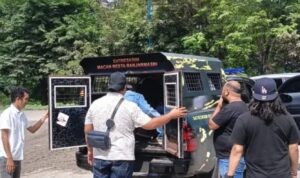 Doc. Petugas gabungan dari Polresta Banjarmasin, Dinas Perhubungan, dan Satpol PP melakukan pengamanan serta pengawasan penyaluran BBM bersubsidi di salah satu SPBU di Kota Banjarmasin, Selasa (26/5/2026). Kegiatan dilakukan untuk menjaga ketertiban dan mencegah dugaan praktik yang meresahkan masyarakat di area SPBU.