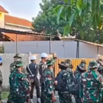 Doc. Sejumlah personel TNI bersiaga di kawasan rumah dinas Denzihandak TNI Angkatan Darat, Lenteng Agung, Jakarta Selatan, saat pelaksanaan proses pengosongan rumah dinas, Selasa (9/6/2026). Kehadiran personel dilakukan untuk mengamankan jalannya kegiatan dan menjaga ketertiban selama proses eksekusi berlangsung.