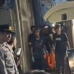 Doc. Petugas kepolisian bersama relawan emergency melakukan proses evakuasi jenazah yang ditemukan di kawasan Mahat Kasan, Jalan Gatot Subroto, Kelurahan Kuripan, Kecamatan Banjarmasin Timur, Kota Banjarmasin, Rabu (3/6/2026). Jenazah dievakuasi menggunakan kantong jenazah untuk dibawa ke fasilitas terkait guna keperluan identifikasi dan pemeriksaan lebih lanjut dalam rangka penyelidikan kasus.