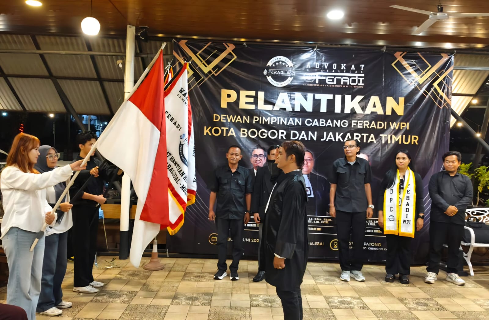 Doc. Ketua DPC FERADI WPI Kota Bogor terlantik, Adv. Erwin Maulana, S.H., mengikuti prosesi penghormatan kepada Bendera Merah Putih dalam rangkaian pelantikan pengurus DPC FERADI WPI Kota Bogor masa bakti 2026–2031, Rabu (10/6/2026).