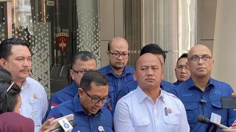 Doc. Pejabat Kejaksaan Agung Republik Indonesia menyampaikan keterangan pers terkait perkembangan penyidikan dugaan korupsi dalam tata kelola Program Makan Bergizi Gratis (MBG), termasuk penetapan satu tersangka baru, di Jakarta, Kamis (11/6/2026).