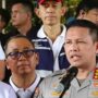 Doc. Kabid Humas Polda Metro Jaya Kombes Pol Budi Hermanto menyampaikan keterangan kepada awak media terkait pengamanan dan penanganan kericuhan yang terjadi saat pelaksanaan eksekusi di kawasan Hotel Sultan, Jakarta Pusat, Kamis (18/6/2026).