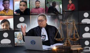 Doc. Dokumentasi kegiatan Pelatihan Hukum dan Perpajakan Bersertifikat C.FTAX Batch 1 yang dilaksanakan secara daring melalui Google Meet. Foto menampilkan para peserta dari berbagai daerah dan latar belakang profesi yang mengikuti sesi pembelajaran secara virtual, dengan narasumber dan pengajar memberikan materi secara interaktif. Kegiatan ini menjadi bagian dari upaya peningkatan kompetensi di bidang hukum pajak, mencakup pembahasan teknis perpajakan, sengketa pajak, serta praktik penyelesaian kasus secara profesional.