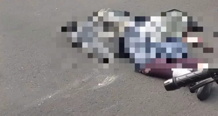 Doc. Korban kecelakaan lalu lintas terlihat berada di lokasi kejadian di kawasan Kebayoran Baru, Jakarta Selatan, Kamis (18/6/2026). Identitas dan kondisi korban pada foto telah disamarkan untuk menghormati privasi serta etika pemberitaan.
