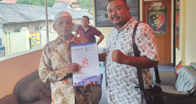 Doc. Mariyanto didampingi tim kuasa hukum dari FERADI WPI dan Firma Hukum Subur Jaya, di antaranya Ass.Adv. Dwi Agus Haryanto (Agus Polenk), saat berada di kantor kepolisian, menunjukkan berkas laporan terkait dugaan hilangnya satu unit kendaraan niaga miliknya. Perkara tersebut saat ini sedang dalam proses penanganan aparat penegak hukum, dengan tetap menjunjung tinggi asas praduga tak bersalah bagi seluruh pihak.