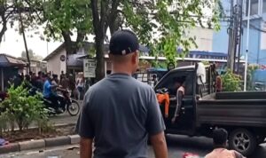 Doc. Kondisi mobil bak terbuka operasional PPSU Kelurahan Rawa Buaya mengalami kerusakan berat setelah terlibat kecelakaan lalu lintas tunggal dengan menabrak pohon di Jalan Utan Jati, Kalideres, Jakarta Barat, Jumat (26/6/2026). Insiden tersebut mengakibatkan lima petugas PPSU mengalami luka-luka. Penyebab pasti kecelakaan masih dalam penyelidikan pihak kepolisian.