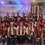 Doc. Foto Bersama: Ketua Umum O.A. FERADI WPI Adv. Donny Andretti, S.H., S.Kom., M.Kom., C.Md., C.PFW., C.MDF., C.JKJ., C.FTAX., berfoto bersama Ketua DPD FERADI WPI Jawa Barat H. Adang Bahrowi S., S.H., CH., CHT., C.PFW., C.MDF., C.JKJ., C.FTAX., jajaran pengurus DPP, DPD, DPC, PBH, advokat, paralegal, serta para peserta usai pelaksanaan Musyawarah Daerah (Musda) II DPD FERADI WPI Jawa Barat di Pakutandang, Kecamatan Ciparay, Kabupaten Bandung, Minggu (28/6/2026). Dokumentasi bersama tersebut menjadi penutup rangkaian kegiatan yang diisi dengan konsolidasi organisasi, reshuffle kepengurusan, penyerahan slempang, serta peluncuran Buku Pegangan Paralegal karya H. Adang Bahrowi S.