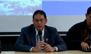 Doc. Menteri Keuangan Purbaya Yudhi Sadewa menyampaikan keterangan kepada awak media dalam konferensi pers mengenai kebijakan penempatan dana pemerintah sebesar Rp400 triliun pada bank-bank Himbara sebagai upaya memperkuat likuiditas sektor perbankan. (Sumber Foto: Kementerian Keuangan).