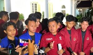 Doc. Sejumlah mahasiswa menggelar konferensi pers usai melakukan pertemuan dengan Wakil Presiden Republik Indonesia di Jakarta. Dokumentasi ini diambil sebelum hasil investigasi internal Universitas Bung Karno (UBK) terkait dugaan aliran dana dalam aksi demonstrasi diumumkan kepada publik.