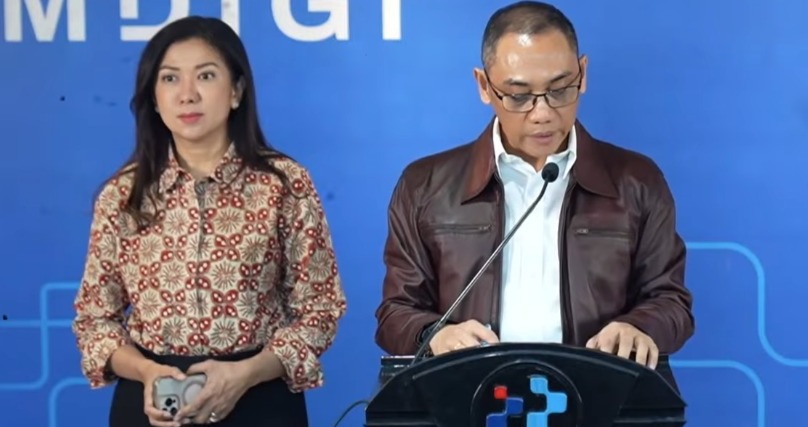 Doc. Direktur Jenderal Pengawasan Ruang Digital Komdigi, Alexander Sabar, menyampaikan keterangan kepada awak media dalam konferensi pers terkait perkembangan penanganan judi online, termasuk temuan perubahan modus penyebaran promosi melalui media sosial dan siaran ilegal pertandingan olahraga.