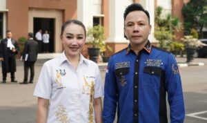 WhatsApp Image 2026-07-02 at 13.44.06 Doc. Harriani Bianca Daryana (kiri) dan David Agus Winoto ditunjuk oleh Ketua Umum FERADI WPI untuk mewakili organisasi mengikuti Sosialisasi Aplikasi Sistem Informasi Penyumpahan Advokat (SIPA) yang diselenggarakan di Pengadilan Tinggi Bandung.