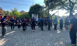 Doc. Lurah Bambankerep, Agung Susilo, S.E., secara resmi membuka Pekan Olahraga Kelurahan (Porkel) Bambankerep 2026 dalam rangka menyambut Hari Ulang Tahun ke-81 Kemerdekaan Republik Indonesia di Kelurahan Bambankerep, Kota Semarang, Sabtu (4/7/2026). Pembukaan kegiatan ditandai dengan penyampaian sambutan kepada peserta, panitia, dan masyarakat yang hadir.