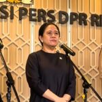 Doc. Ketua DPR RI, Puan Maharani, menyampaikan keterangan kepada awak media di Kompleks Parlemen, Senayan, Jakarta, Kamis (2/7/2026), terkait sorotan publik mengenai penunjukan sejumlah komisaris BUMN. Dalam kesempatan tersebut, Puan menegaskan pentingnya pengangkatan komisaris dilakukan berdasarkan profesionalisme, kompetensi, dan integritas.