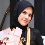 Doc. Nadira Az-Zahra, mahasiswi Telkom University yang sebelumnya dilaporkan hilang sejak 30 Juni 2026, telah ditemukan dalam keadaan selamat di Kota Bandung setelah menjalani proses pencarian selama enam hari. (Sumber Foto: Keluarga).