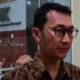 Doc. Juru Bicara KPK, Budi Prasetyo, menyampaikan keterangan kepada awak media di Gedung Merah Putih KPK, Jakarta, terkait perkembangan penyidikan kasus dugaan suap di Kabupaten Kuantan Singingi, termasuk penyitaan satu unit Toyota Land Cruiser yang diduga berkaitan dengan perkara tersebut.