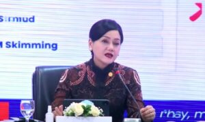 Doc. Ketua Dewan Komisioner Otoritas Jasa Keuangan (OJK), Friderica Widyasari Dewi, menyampaikan paparan mengenai penguatan upaya pencegahan kejahatan keuangan digital, termasuk penanganan judi daring dan penipuan (scam), dalam pertemuan bersama pimpinan lembaga jasa keuangan, pemerintah, dan aparat penegak hukum di Jakarta.