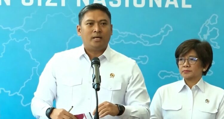 Doc. Kepala Badan Gizi Nasional (BGN), Sudaryono, menyampaikan keterangan kepada awak media dalam konferensi pers di Kantor BGN, Jakarta Pusat, Senin (27/7/2026), terkait kebijakan pemberhentian 261 pegawai non-ASN sebagai bagian dari upaya pembenahan internal, penguatan integritas, disiplin, dan akuntabilitas di lingkungan Badan Gizi Nasional.