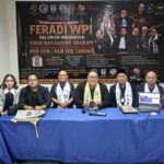 Doc. Ketua Umum DPP FERADI WPI, Adv. Donny Andretti, S.H., S.Kom., M.Kom., C.MD., C.PFW., C.MDF., C.JKJ., C.FTAX., bersama jajaran pengurus pusat, tim advokasi, dan anggota FERADI WPI mengikuti rangkaian pembukaan Konsolidasi Nasional Pengawalan Perkara Fam Fuk Tjhong (Pak Uun) di Happy Resto, Kota Semarang, Jumat (31/7/2026). Kegiatan tersebut menjadi forum konsolidasi organisasi untuk memperkuat koordinasi dan komitmen dalam mengawal proses hukum sesuai mekanisme yang berlaku.