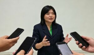 Doc. Ketua DPD FERADI WPI Provinsi Banten, Adv. Cecilia Natasya Tionardi, S.E., S.H., M.H., memberikan keterangan kepada awak media usai menghadiri Konsolidasi Nasional FERADI WPI di Happy Resto, Kota Semarang, Jumat (31/7/2026). Dalam wawancara tersebut, ia menegaskan pentingnya menjaga profesionalisme tim advokasi, menghormati independensi penyidik, serta mengawal proses pendampingan hukum Fam Fuk Tjhong sesuai ketentuan peraturan perundang-undangan dan Kode Etik Advokat Indonesia.