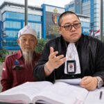 Doc. Ketua Umum FERADI WPI, Advokat Donny Andretti (kanan), bersama Fam Fuk Tjhong alias Uun (kiri), dalam ilustrasi yang menggambarkan rencana Tim Advokasi FERADI WPI mengajukan pengaduan ke Divisi Profesi dan Pengamanan (Propam) Mabes Polri terkait perkembangan penanganan perkara dugaan penculikan, pengeroyokan, dan penganiayaan yang dilaporkan korban. Ilustrasi ini dibuat untuk kepentingan pemberitaan dan bukan merupakan dokumentasi peristiwa sebenarnya.