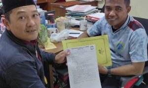 Doc. Perwakilan Bidang Hukum DPD LDII Kota Semarang, Sukindar, S.H., bersama pihak sekolah dalam koordinasi terkait pelaksanaan Sholat Jumat bagi siswa Muslim SMP Negeri 18 Semarang, Jumat (7/8/2026).