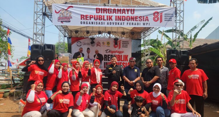 Doc. Para panitia Pesta Rakyat “FERADI WPI Berbagi Kebaikan” berfoto bersama di lokasi kegiatan di Komplek TWP TNI AL, Desa Ciangsana, Kecamatan Gunung Putri, Kabupaten Bogor, Sabtu (22/8/2026), saat melakukan persiapan pelaksanaan rangkaian acara.