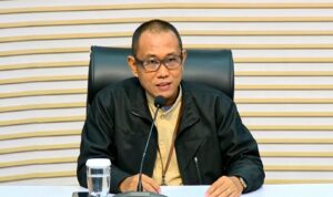 Doc. Achmad Taufik Husein menyampaikan keterangan kepada awak media saat konferensi pers Komisi Pemberantasan Korupsi (KPK) di Jakarta terkait hasil Operasi Tangkap Tangan (OTT) dan penetapan enam tersangka dalam perkara dugaan korupsi Penerimaan Mahasiswa Baru (PMB) Universitas Jenderal Soedirman (Unsoed).