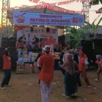 Doc. Panggung hiburan rakyat dalam rangka Pesta Rakyat “FERADI WPI Berbagi Kebaikan” menampilkan hiburan bagi masyarakat, yang disaksikan warga dan pengunjung di Desa Ciangsana, Kecamatan Gunung Putri, Kabupaten Bogor, Sabtu (22/8/2026).