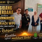 Doc. Tim Hukum DPP FERADI WPI bersama Subur Jaya Lawfirm berfoto bersama usai mengikuti persidangan perkara perdata Nomor 93/Pdt.G/2026/PN Kdl di Pengadilan Negeri Kendal, Kamis, 27 Agustus 2026. Sidang selanjutnya dijadwalkan berlangsung pada 3 September 2026 dengan agenda panggilan para pihak.