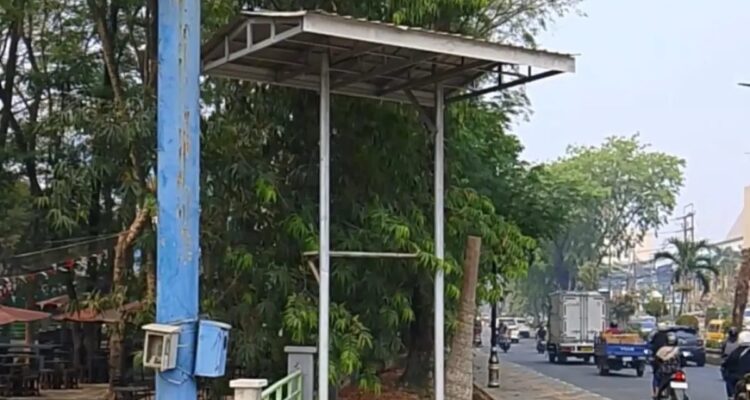 Doc. Titik lokasi penempatan monitor Air Quality Monitoring System (AQMS) milik Dinas Lingkungan Hidup (DLH) Kota Banjarmasin sebelum dilaporkan hilang. Lokasi tersebut merupakan bagian dari sarana pemantauan kualitas udara di Kota Banjarmasin.