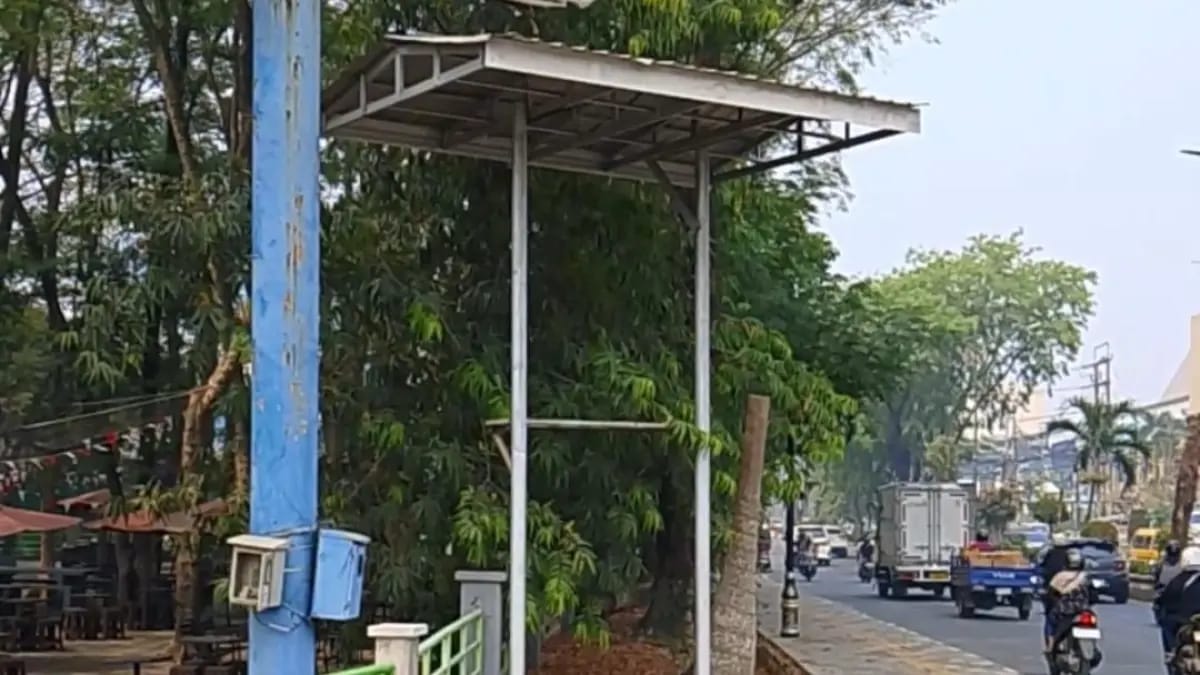 Doc. Titik lokasi penempatan monitor Air Quality Monitoring System (AQMS) milik Dinas Lingkungan Hidup (DLH) Kota Banjarmasin sebelum dilaporkan hilang. Lokasi tersebut merupakan bagian dari sarana pemantauan kualitas udara di Kota Banjarmasin.
