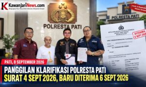 Panggilan Klarifikasi Polresta Pati Dipersoalkan, Mustaqim Soroti Kepatutan Waktu Surat Doc. Ilustrasi — Kuswandi Bin Tasmin bersama tim penasihat hukum saat menunjukkan dokumen terkait pemanggilan wawancara atau klarifikasi di Polresta Pati. Surat tersebut mencantumkan agenda klarifikasi pada 4 September 2026, sementara pihak Kuswandi menyatakan surat baru diterima pada 6 September 2026. Ilustrasi digunakan untuk mendukung pemberitaan mengenai sorotan terhadap aspek kepatutan waktu pemanggilan. Foto: Ilustrasi/KawanJariNews.com
