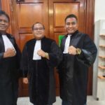 Doc. Tiga advokat FERADI WPI, Alpiner Marhusor Siahaan, Daud JR Sitohang, dan Revan Pratama Wijaya, berada di Pengadilan Negeri Cikarang dalam rangka menjalankan aktivitas profesional dan pendampingan hukum. Ketiganya hadir bersama dalam agenda hukum yang berlangsung di PN Cikarang pada Kamis (10/9/2026).