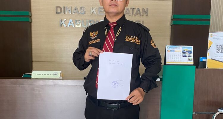 Doc. Ketua DPC FERADI WPI Kabupaten Pati, Mustaqim, S.H., S.Hum., C.PFW., C.MDF., C.JKJ., C.FTAX., menyampaikan sikap dan langkah pengawalan terhadap penanganan dugaan keracunan massal yang dikaitkan dengan konsumsi Makanan Bergizi Gratis (MBG) dari SPPG Gembong 1, Pati, Jawa Tengah.