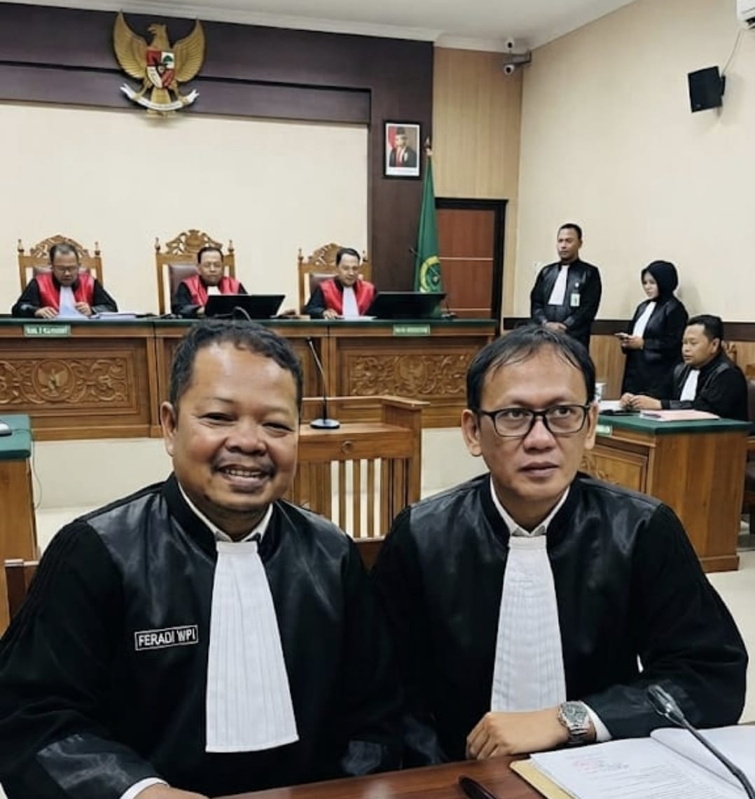 Doc. Eko Ponco dan M. Arifin, dua pengurus FERADI WPI yang aktif dalam kegiatan organisasi dan pendampingan hukum di wilayah Jawa Timur serta sejumlah daerah lainnya di Indonesia.