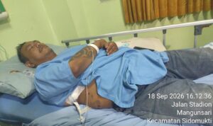 Seminggu Berlalu, Penanganan Dugaan Pengeroyokan di Parkiran Benang Raja Disorot Doc. M. Sholeh Abdullah Ali R. saat menjalani perawatan medis di RSUD Salatiga setelah mengalami luka dalam peristiwa dugaan pengeroyokan di area parkir Toko Benang Raja, Salatiga, pada 12 September 2026. Korban masih mendapatkan penanganan medis dan berada dalam proses pemulihan.