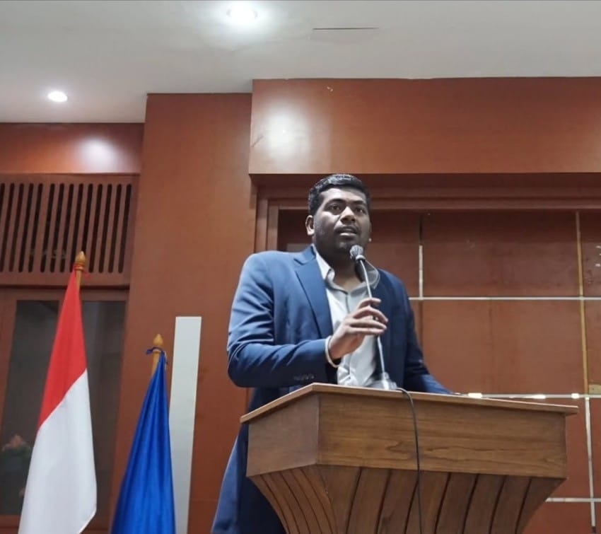 Doc. Aktivis Buddhis nasional Ravindra, yang juga menjabat sebagai Ketua Umum Indonesia-India Youth Forum, menyampaikan sorotan terkait temuan Ombudsman RI mengenai keberadaan hunian dengan fasilitas menyerupai hunian mewah di Lapas Kelas IIA Cibinong, Kabupaten Bogor. Ravindra meminta Menteri Imigrasi dan Pemasyarakatan melakukan pemeriksaan dan evaluasi menyeluruh terhadap kondisi tersebut.