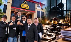 Doc. Tim hukum Firma Hukum Subur Jaya dan Rekan–FERADI WPI berfoto bersama di depan Satreskrim Polres Cirebon Kota, Sabtu (26/9/2026), usai menindaklanjuti pengajuan permohonan penangguhan penahanan terhadap klien. Tim hukum menyatakan apabila permohonan tersebut nantinya tidak dikabulkan, mereka berencana menempuh upaya praperadilan.