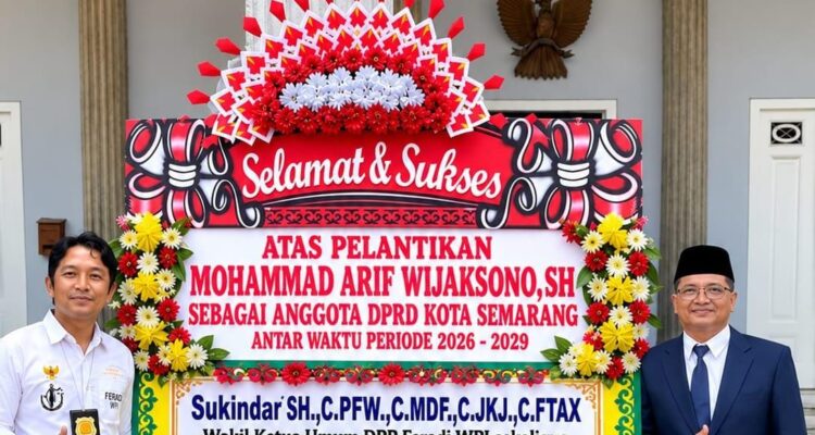 Doc. Sukindar, S.H., C.PFW., C.MDF., C.JKJ., C.FTAX., bersama M. Arif Wicaksono, S.H. (Gus Arif), di sela momentum pelantikan sebagai anggota DPRD Kota Semarang melalui mekanisme Pergantian Antarwaktu (PAW). Karangan bunga ucapan selamat atas pelantikan Arif turut terlihat dalam dokumentasi tersebut di Semarang, Selasa (7/10/2026).