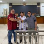 Doc. Tim kuasa hukum Penggugat dari DPP FERADI WPI dan Subur Jaya Lawfirm berfoto bersama di Pengadilan Negeri Semarang, Senin (12/10/2026), saat menghadiri persidangan perkara perdata Nomor 292/Pdt.G/2026/PN Smg dengan agenda lanjutan pembuktian. Persidangan tersebut ditunda hingga Senin (19/10/2026) pukul 10.00 WIB karena dua anggota majelis hakim berhalangan hadir akibat sakit.