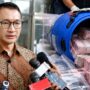 Doc. Juru bicara KPK memberikan keterangan kepada awak media, disandingkan dengan ilustrasi visual tong biru berisi uang tunai yang menggambarkan barang bukti dalam OTT terhadap Bupati Klaten. KPK menyita uang tunai sekitar Rp1,9 miliar dalam operasi tersebut. Foto merupakan ilustrasi visual, bukan dokumentasi asli barang bukti.