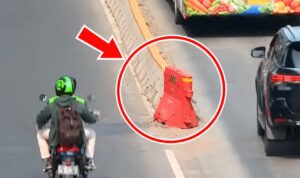 Doc. Kondisi separator atau pembatas jalur khusus Transjakarta di Koridor 9 yang ditandai lingkaran dan panah merah, dengan posisi pembatas di antara jalur kendaraan. Kondisi separator di sekitar Halte Ciliwung menjadi sorotan menyusul insiden kendaraan menabrak pembatas yang berulang dan mengganggu kelancaran lalu lintas serta operasional Transjakarta.